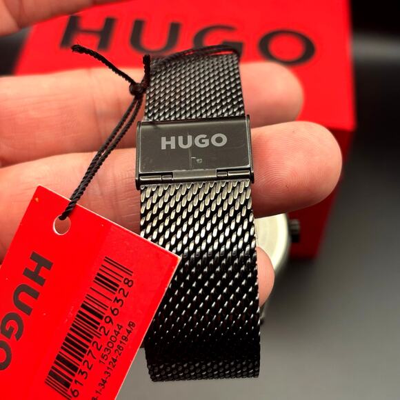 HUGO Move 1530044 Men’s Black Minimalist Mesh Bracelet Watch – Red Accent Dial - Picture 13 of 17